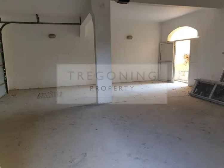 Buy superb 4 bedroom villa near Kite Beach in Umm Suqeim 2