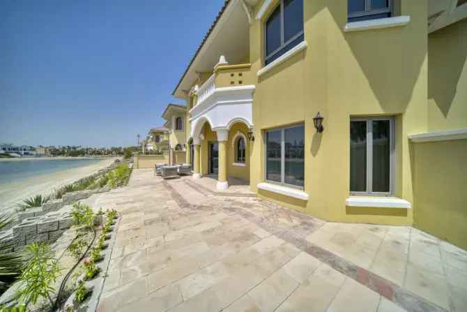 4 Bed Villa To Rent on Frond C