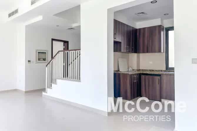 4 Bed Villa To Rent in Mira Oasis 1