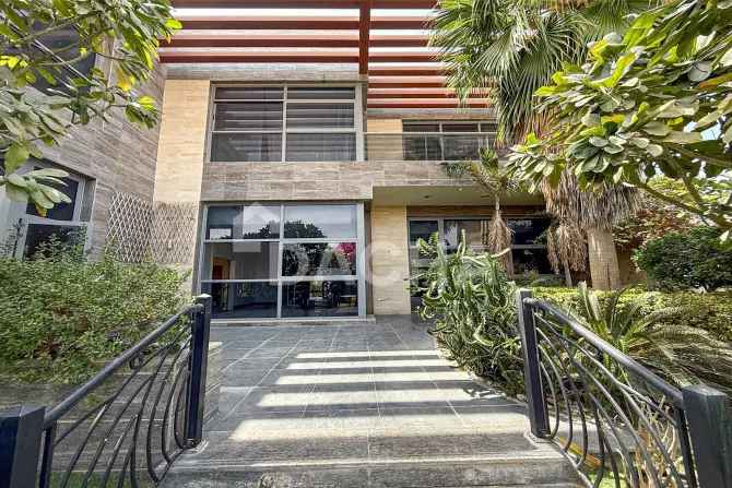 5 Bed Villa To Rent in Nad Al Sheba 3
