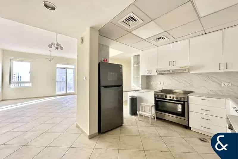 2 Bedroom Apartment for Sale in Dickens Circus 3, Dickens Circus, Motor City.