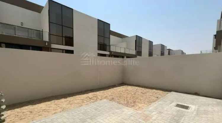 Rent 3 Bedroom Townhouse in Mohammed Bin Rashid City with Luxurious Features