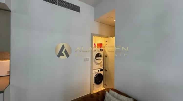 2 Bedroom Apartment for Rent in Jumeirah Village Circle with Amenities