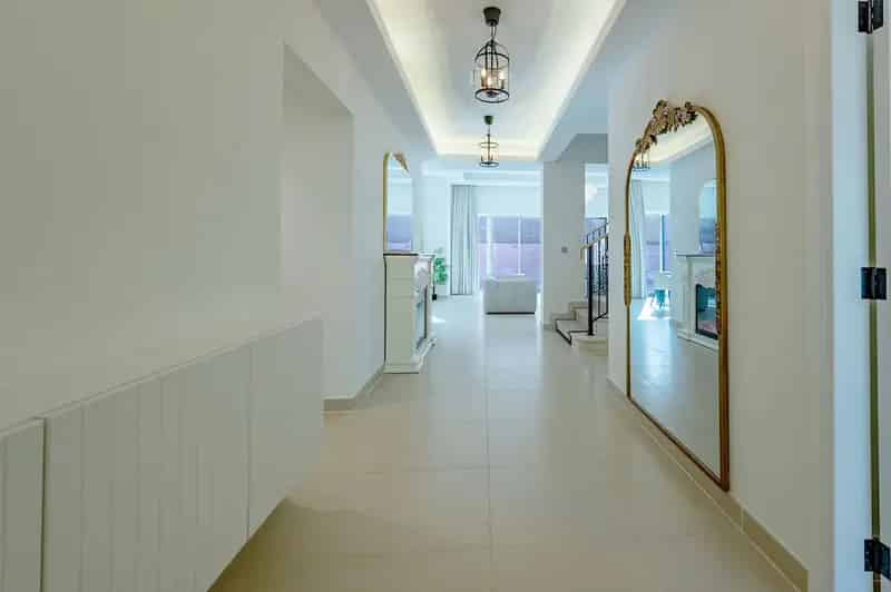 Spacious Design Fully Furnished Ready to View