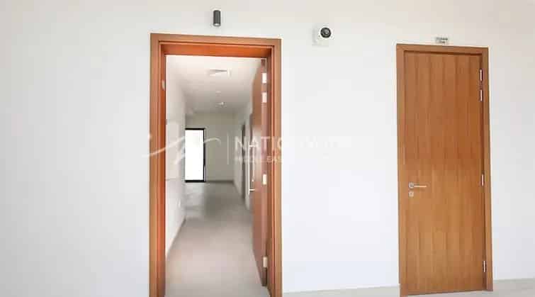 Rent 2 Bedroom Apartment in Al Ghadeer Abu Dhabi with Great Amenities