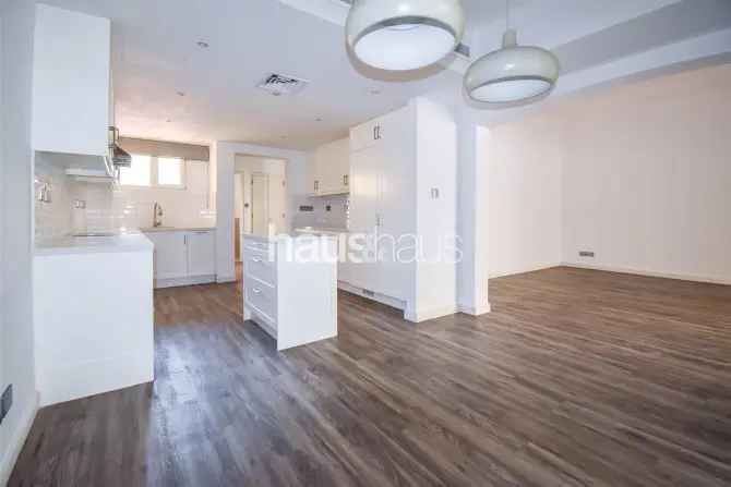 4 Bed Villa For Sale in Zulal 1