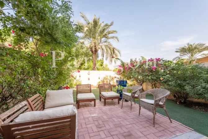 2 Bed Townhouse To Rent in Al Reem 3