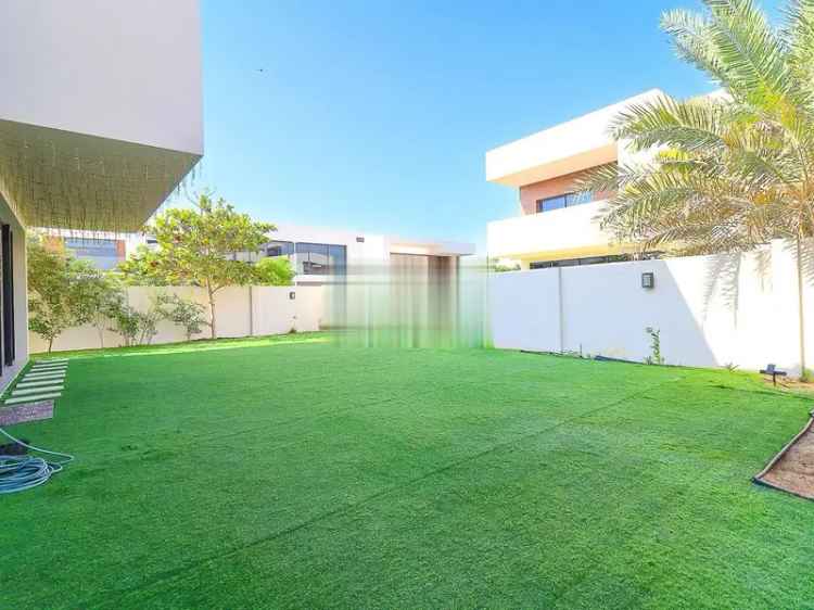 Villa for Sale in West Yas , Yas Island , Abu Dhabi