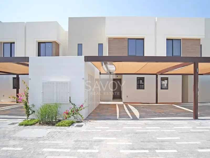 Rent 3 Bedroom Townhouse on Yas Island with Luxury Amenities