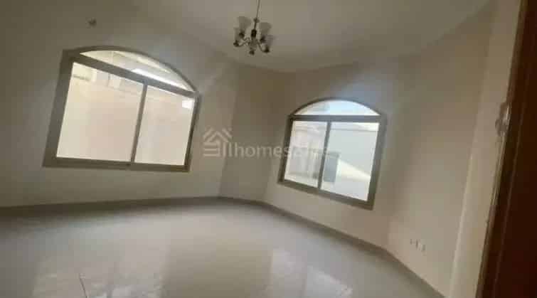 4 Bedroom Villa for Sale in Al Twar 1 with Garden and Amenities