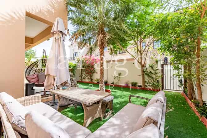 3 Bed Townhouse For Sale in Mira 5