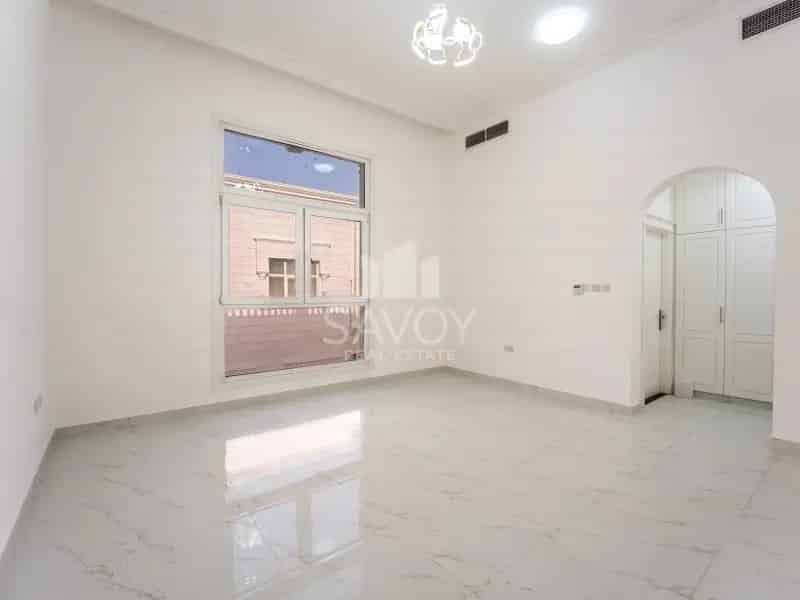 Buy Villa in Khalifa City A with 6 Bedrooms and Prime Features