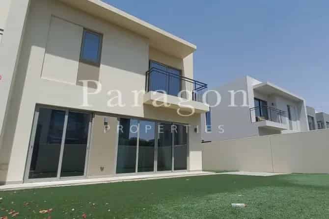 4 Bed Townhouse To Rent in Camelia 1