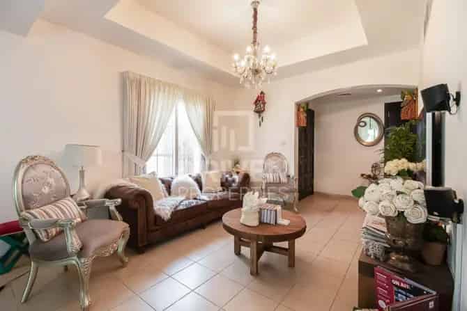3 Bed Villa To Rent in Al Reem 1
