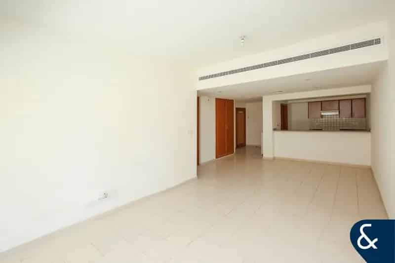 2 Bedroom Apartment for Sale in Al Thayyal, Greens.