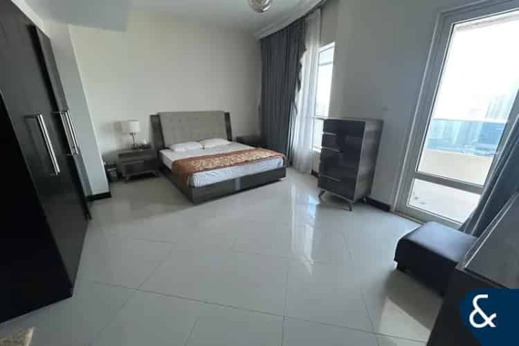 4 Bedroom Apartment for Rent in O2 Residence, Jumeirah Lake Towers.