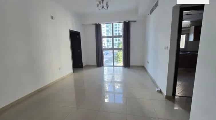 Buy 1 Bedroom Apartment in Dubai Marina Featuring Pool and Gym