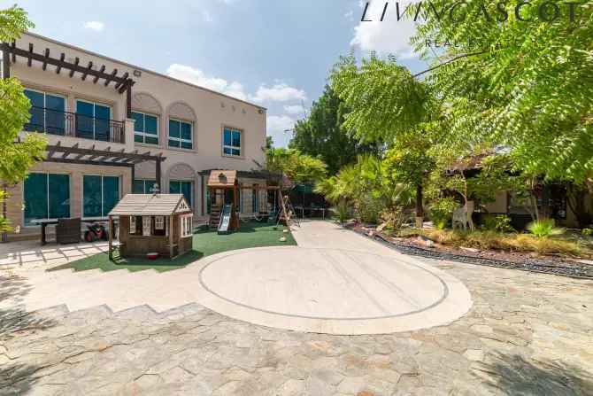 5 Bed Villa For Sale in JVT District 3
