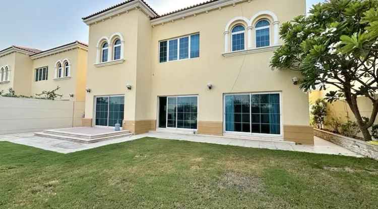 4 Bedroom 3380 Sq.Ft. Villa for Rent in Legacy, Jumeirah Park, Dubai