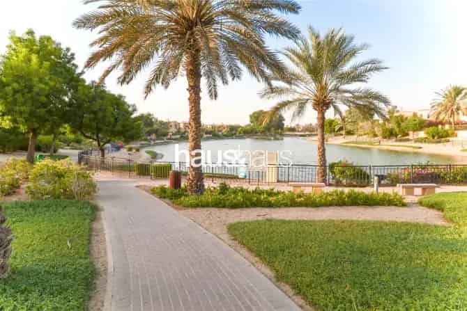 2 Bed Villa For Sale in Palmera 3