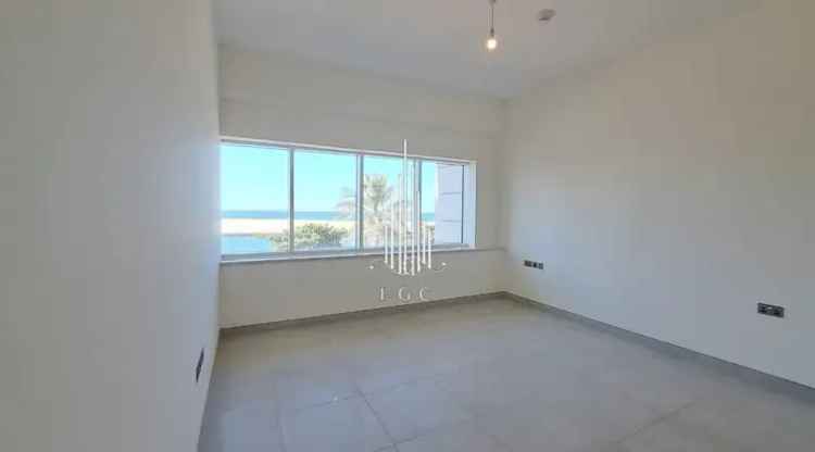 4 Bedroom Townhouse for Sale in Al Seef Abu Dhabi with Modern Amenities