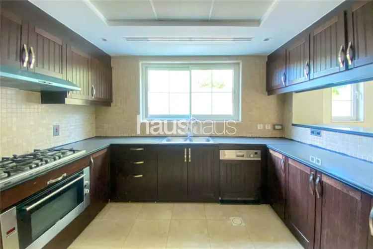 3 Bedroom Villa To Rent