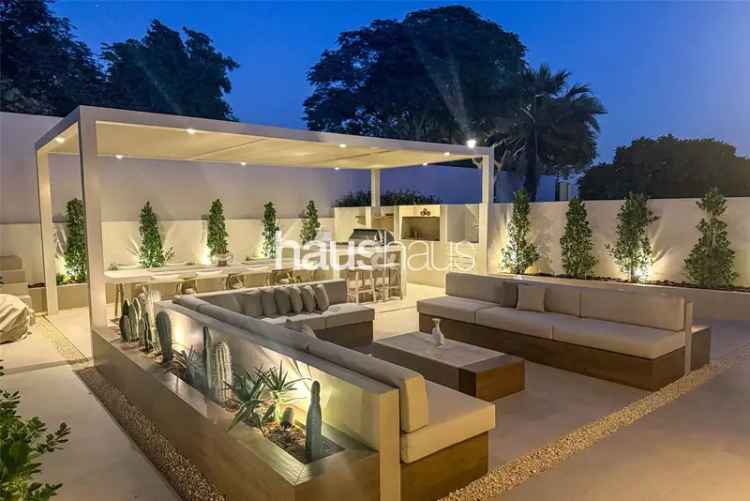 2 Bedroom Townhouse For Sale