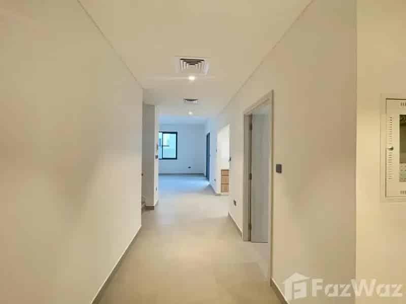 Rent 4 Bedroom Villa in Abu Dhabi with Garden and Private Garage