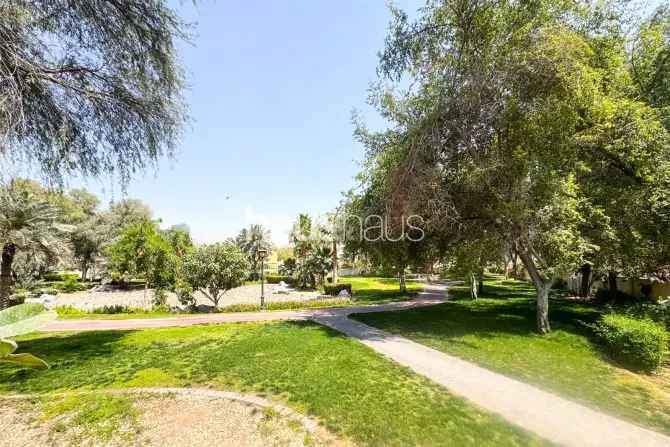 5 Bed Villa For Sale in Carmen Village