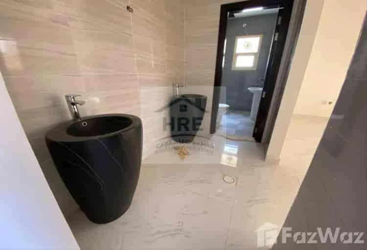 Buy Villa in Al Yasmeen with 5 Bedrooms and 7 Bathrooms
