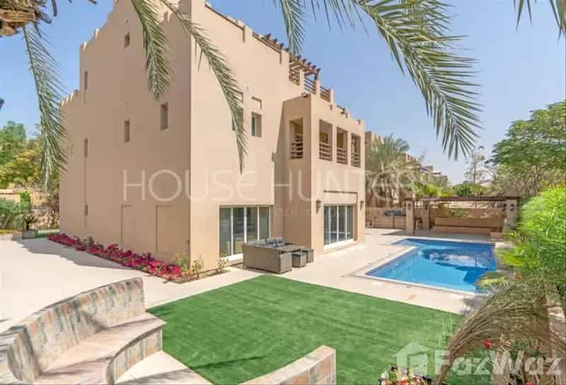 5 Bedroom Villa for sale at Hattan 2