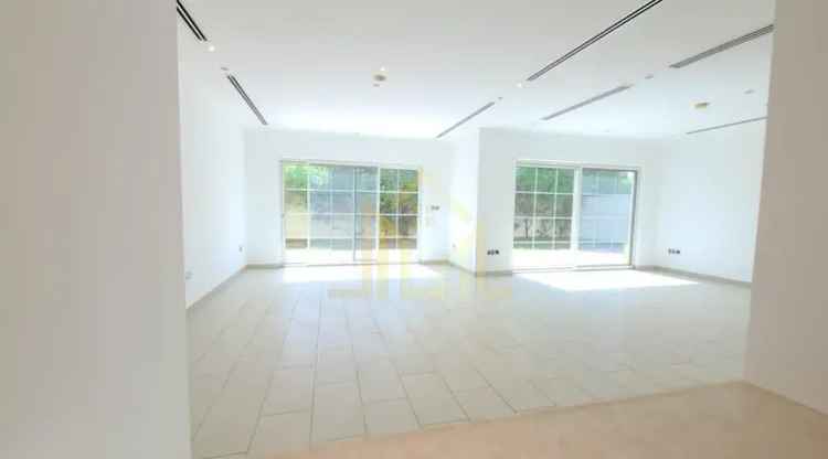 4 Bedroom 9070.21 Sq.Ft. Villa for Rent in Legacy, Jumeirah Park, Dubai