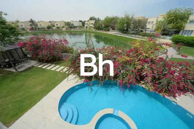 4 Bed Villa For Sale in Meadows 9