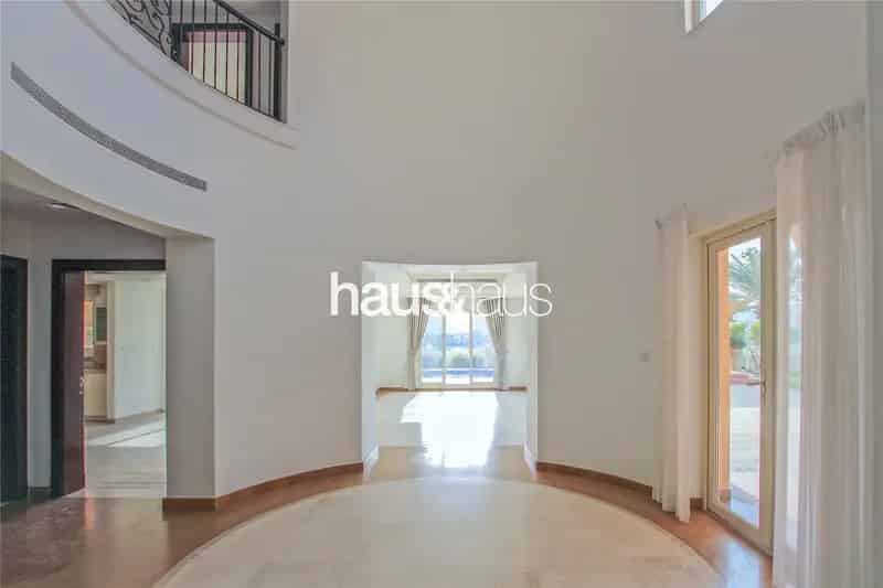 6 Bedroom Villa To Rent