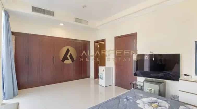 4 Bedroom Villa for Rent in Jumeirah Village Circle with Pool and Gym