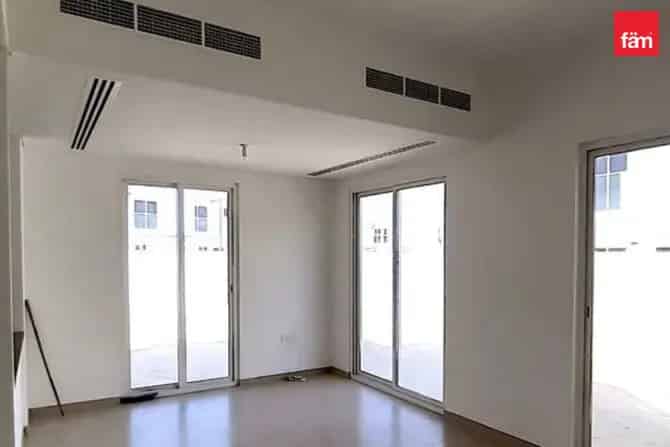4 Bed Townhouse For Sale in Arabella 3