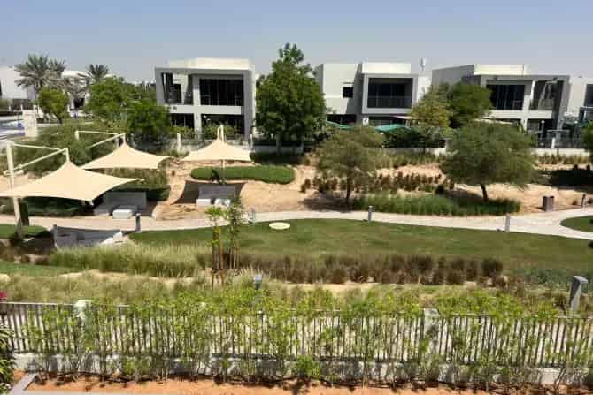 4 Bed Villa To Rent in Sidra 2