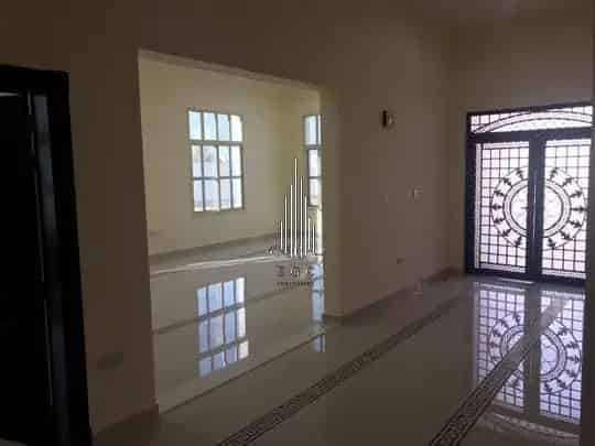 Villa for Rent in Khalifa City A Abu Dhabi with Modern Amenities