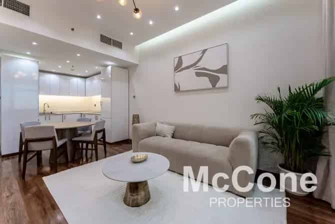 1 Bed Apartment For Sale in Lake City Tower