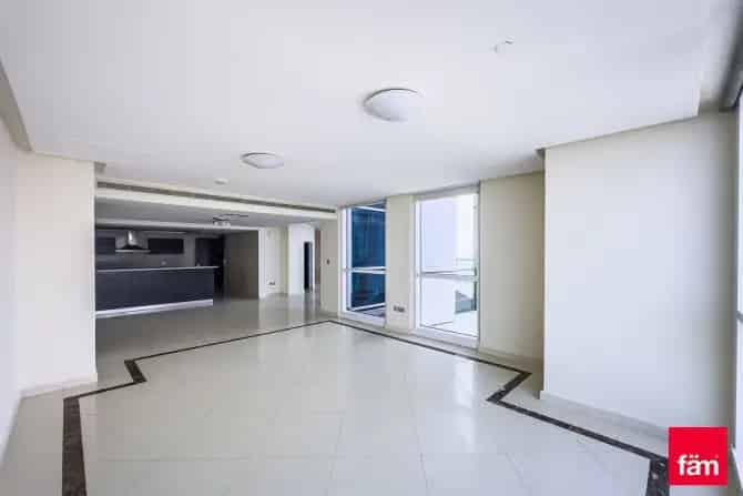 4 Bed Penthouse For Sale in 23 Marina