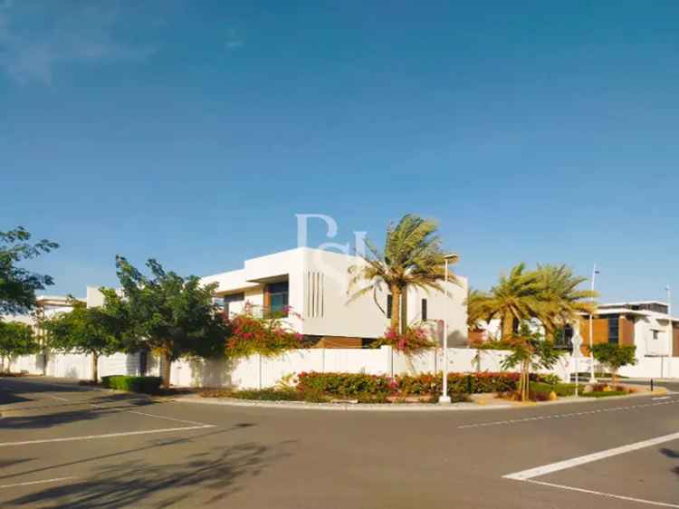 Villa for Sale in West Yas , Yas Island , Abu Dhabi