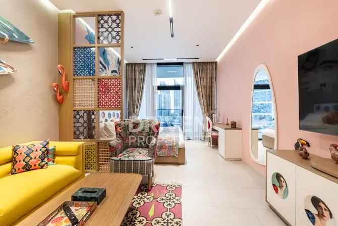 Studio Apartment For Sale in Marquise Square Tower