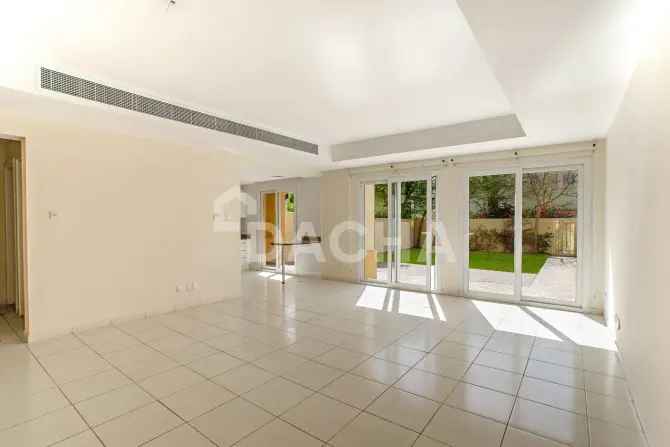 3 Bed Villa For Sale in Springs 11
