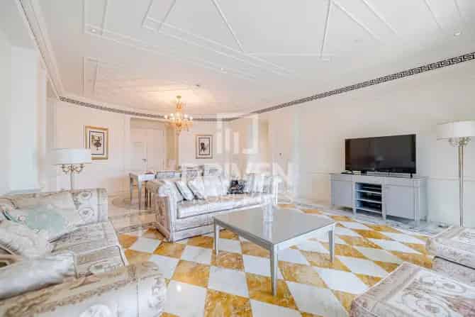 3 Bed Apartment For Sale in Palazzo Versace
