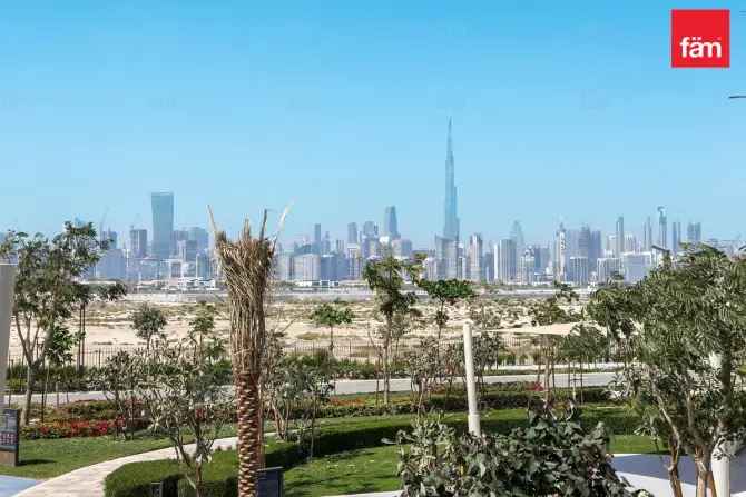 4 Bed Villa To Rent in District One