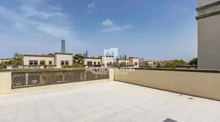 Rent 5 Bedroom Villa in Jumeirah Park With Modern Features