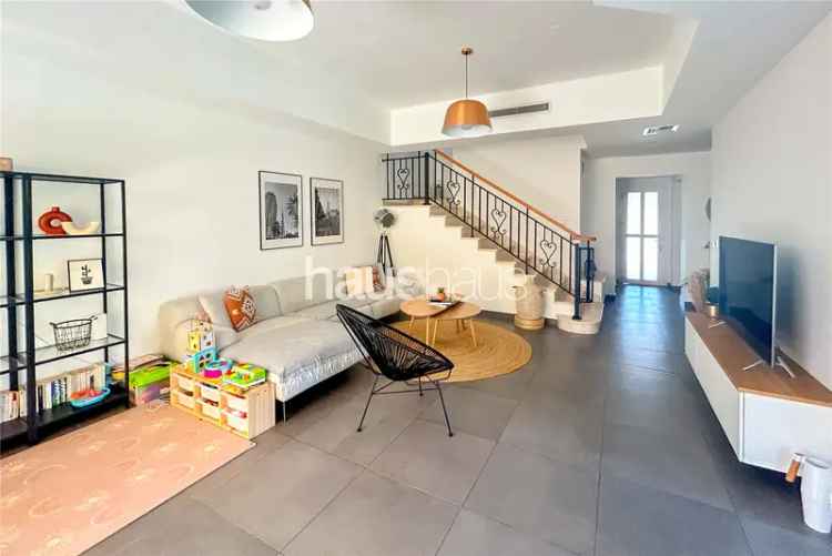 3 Bedroom Villa To Rent