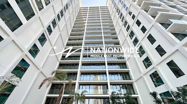 Buy 2 Bedroom Apartment in Shams Abu Dhabi with Luxurious Features