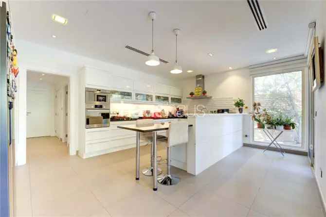 4 Bed Villa For Sale in Saheel 1