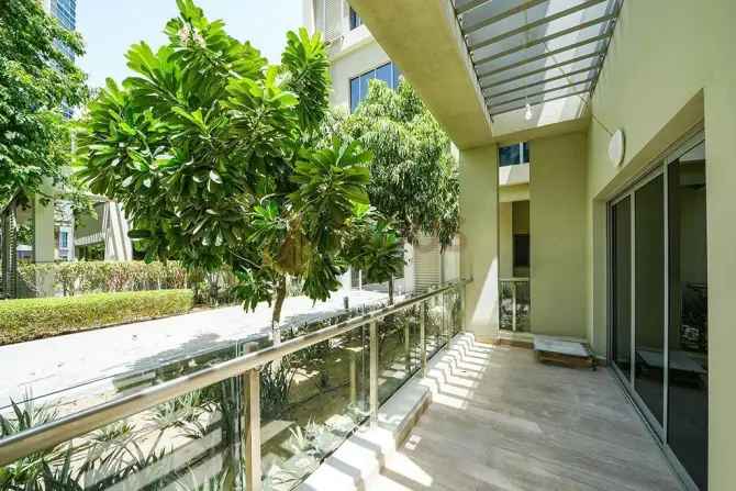 3 Bed Apartment For Sale in Executive Towers Dubai